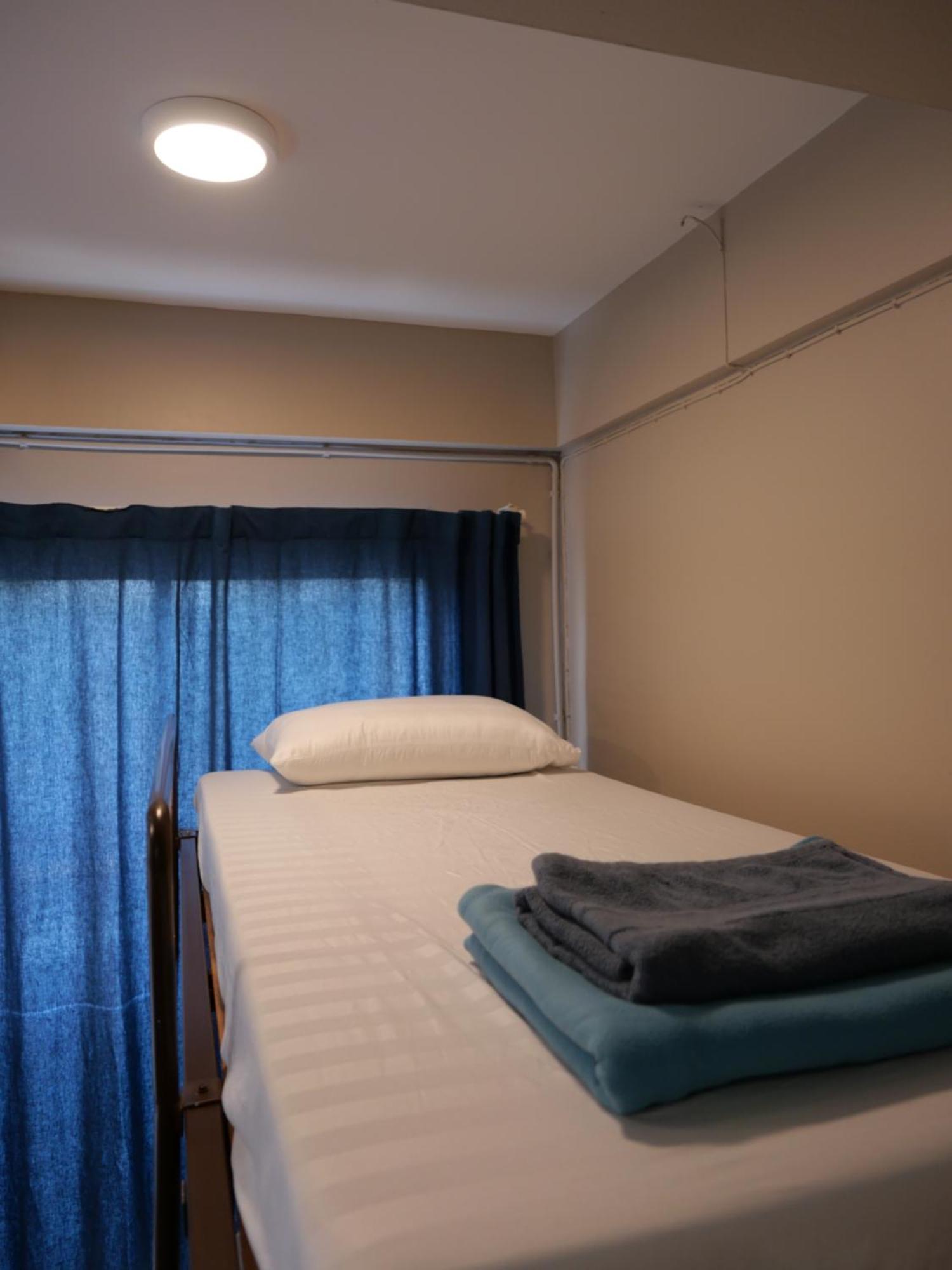 Films House Hostel Bangsaen Екстериор снимка
