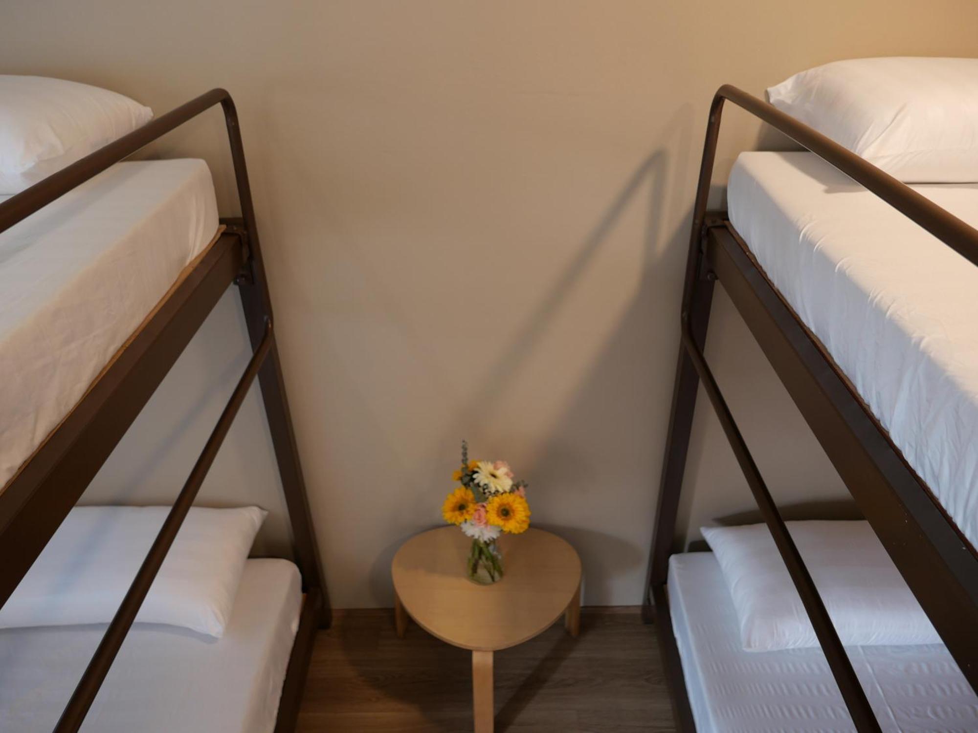 Films House Hostel Bangsaen Екстериор снимка