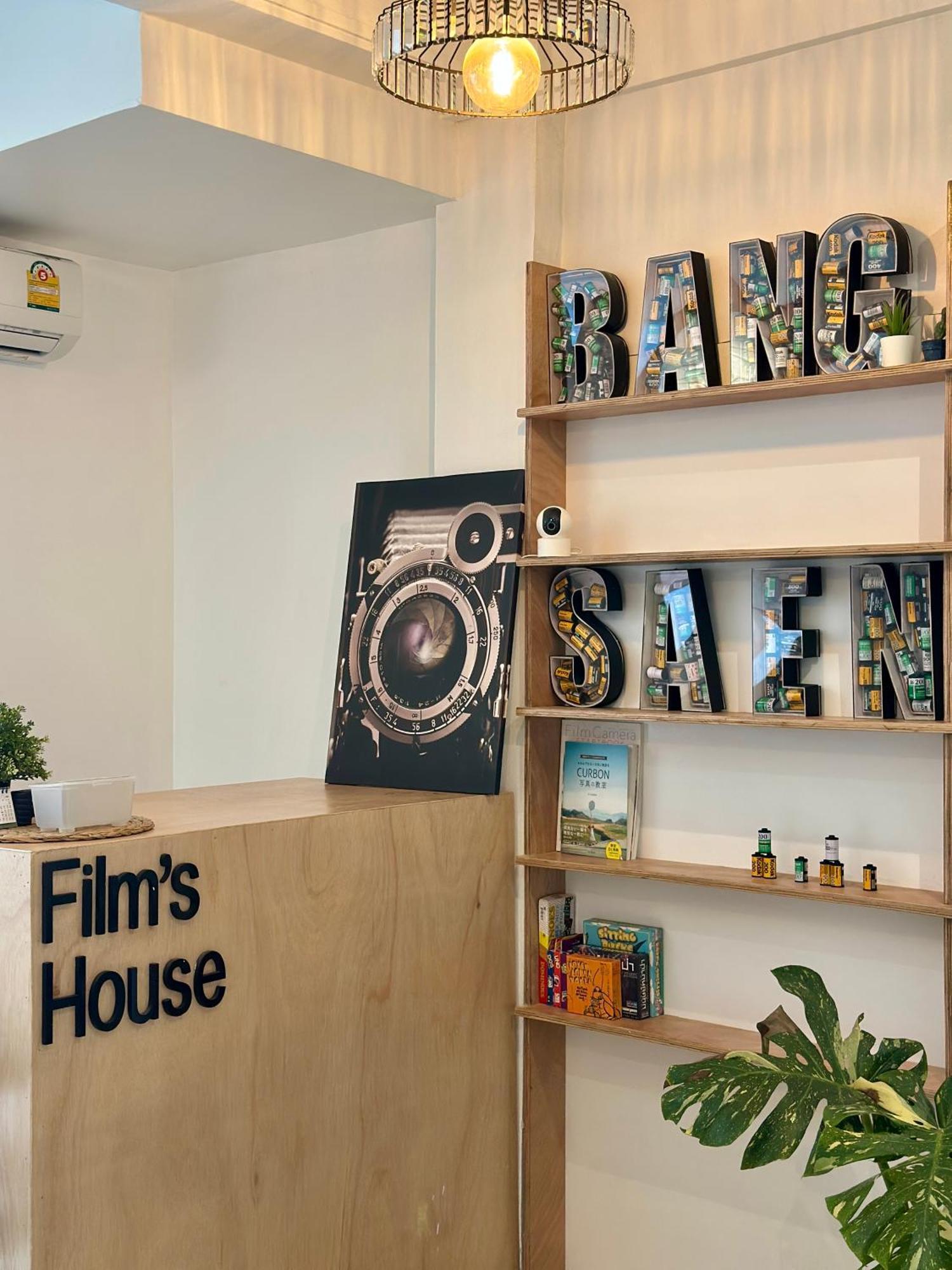 Films House Hostel Bangsaen Екстериор снимка