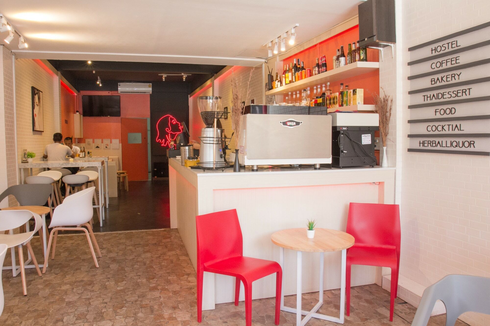 Films House Hostel Bangsaen Екстериор снимка